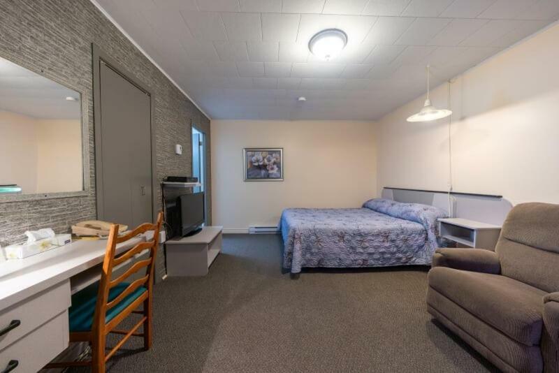 Motel Claude Degelis 외부 사진